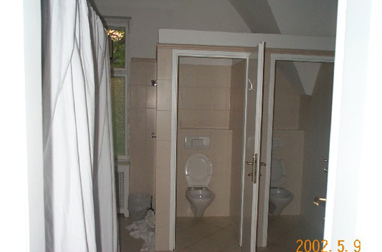 09bathroom