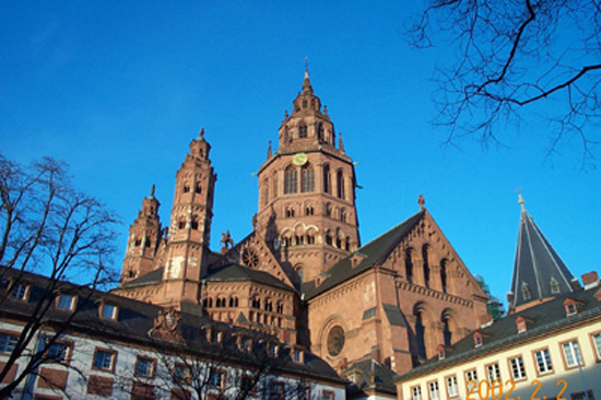 Dom1