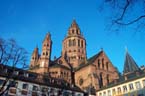 Dom1