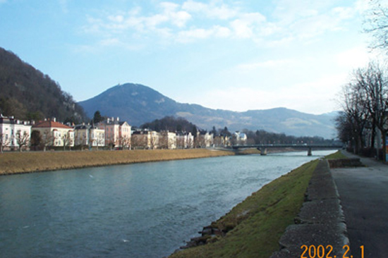 Riv View1